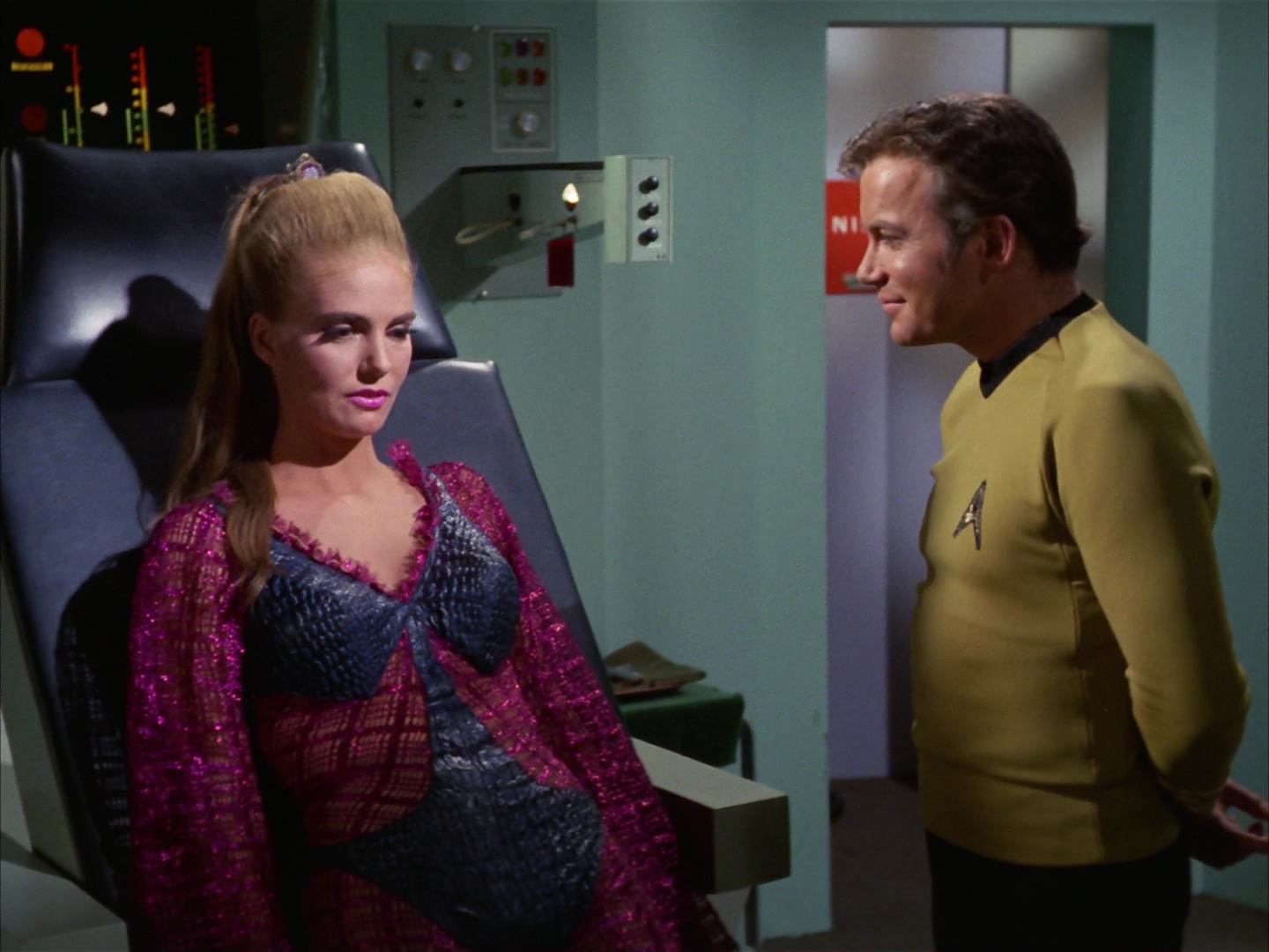 ariane179254_StarTrek_3x16_TheMarkOfGideon_3132.jpg