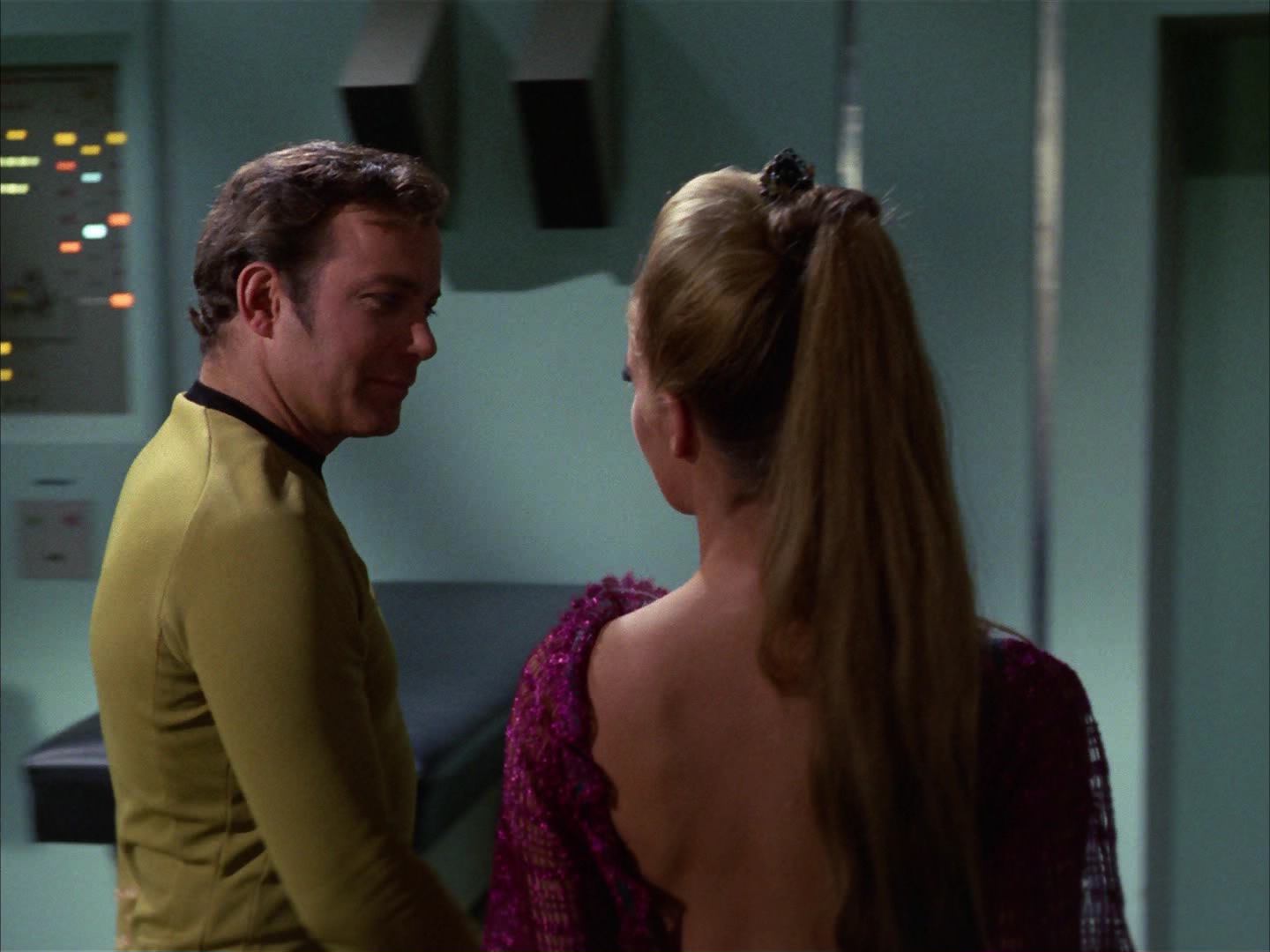 ariane179254_StarTrek_3x16_TheMarkOfGideon_3185.jpg