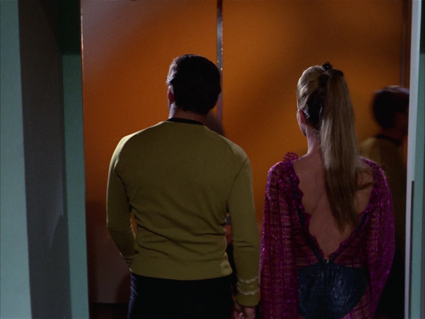 ariane179254_StarTrek_3x16_TheMarkOfGideon_3189.jpg