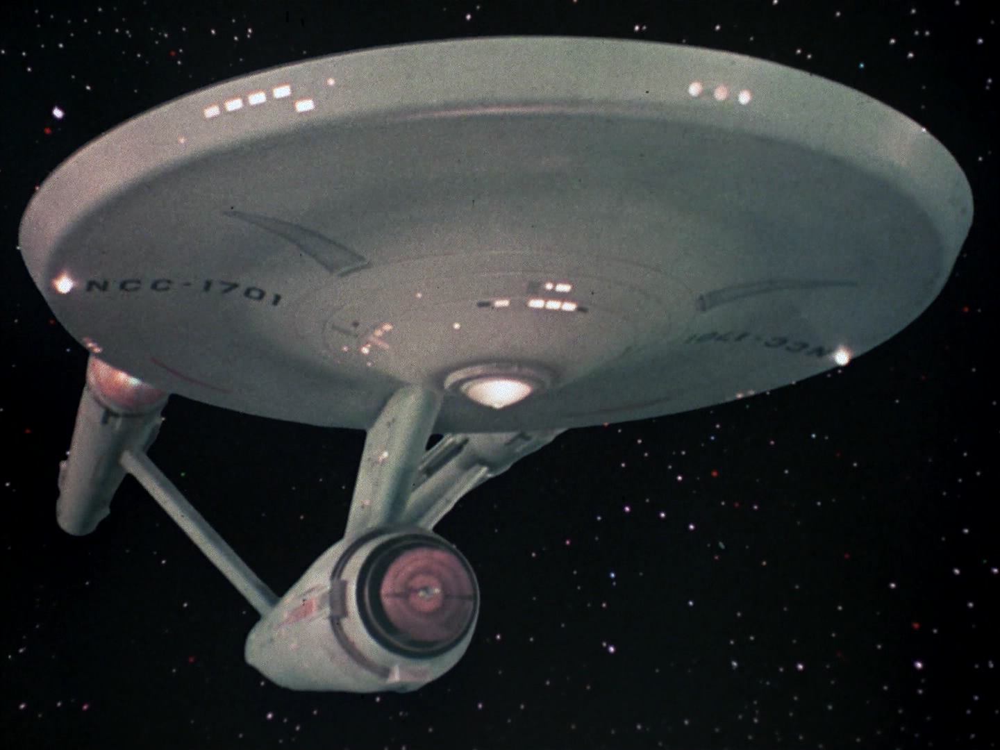 ariane179254_StarTrek_3x18_TheLightsOfZetar_0009.jpg