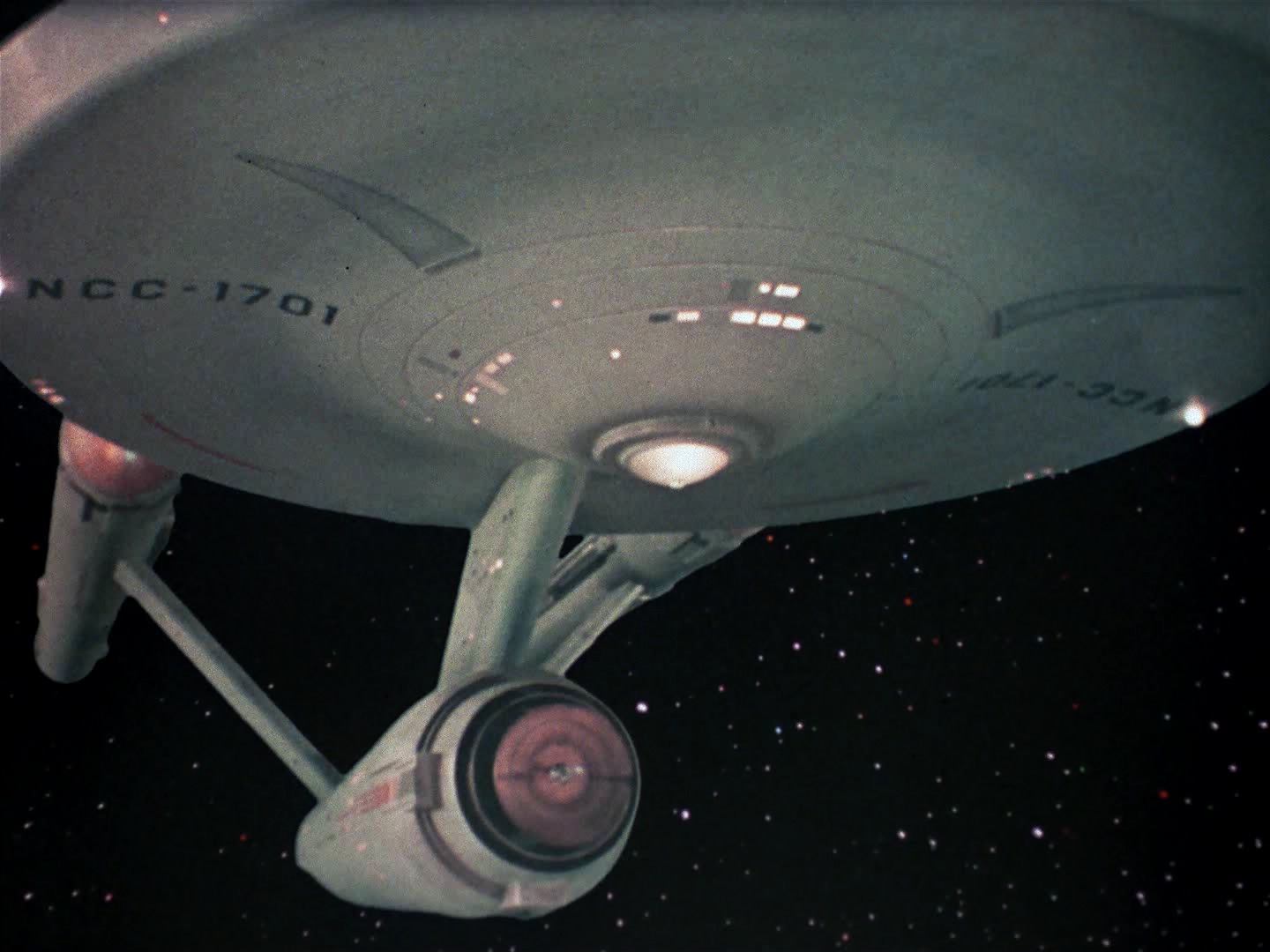 ariane179254_StarTrek_3x18_TheLightsOfZetar_0015.jpg
