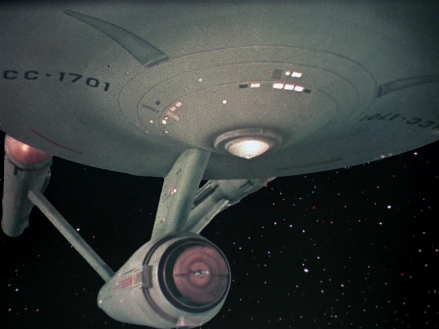 ariane179254_StarTrek_3x18_TheLightsOfZetar_0019.jpg