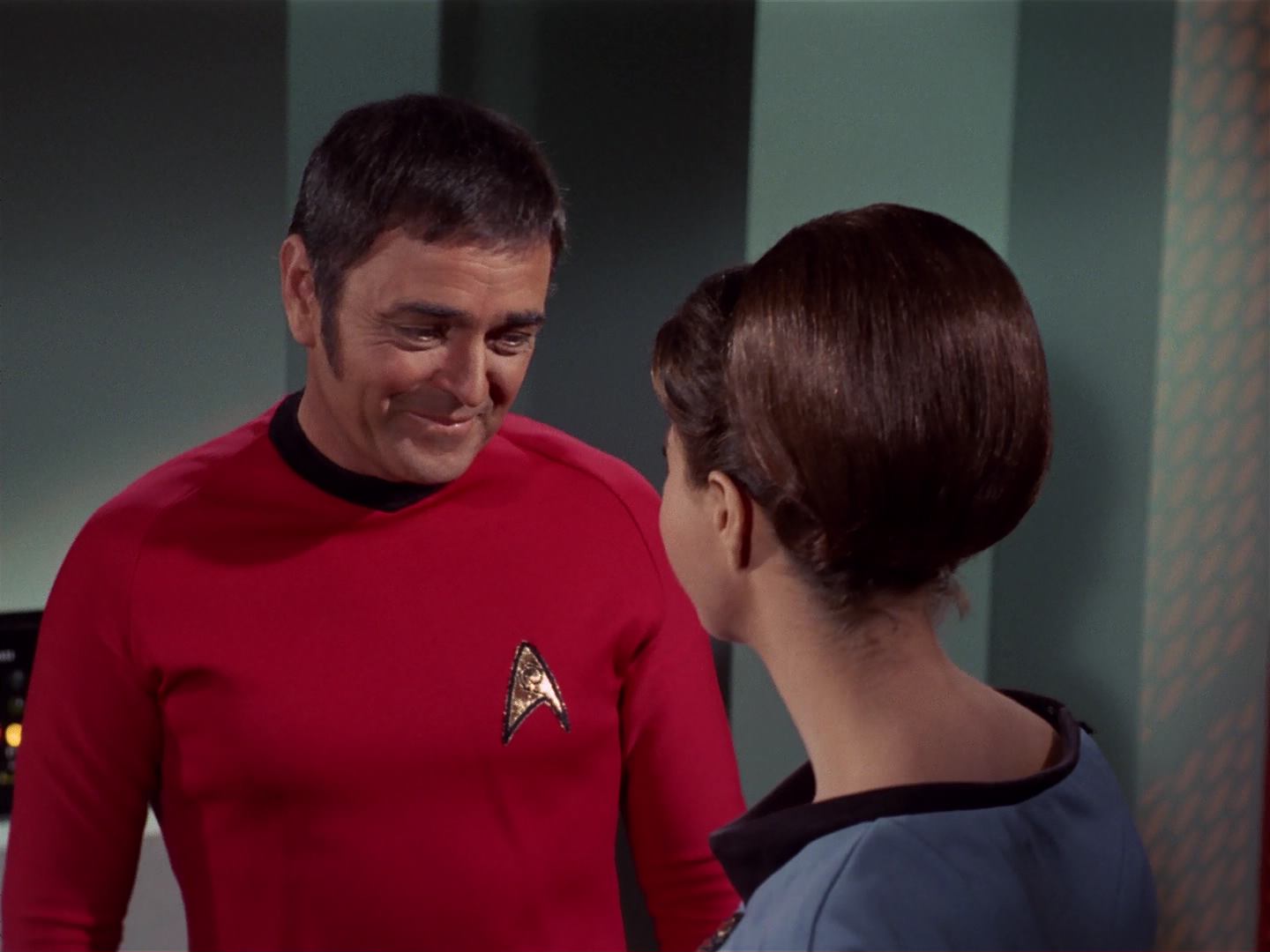 ariane179254_StarTrek_3x18_TheLightsOfZetar_0047.jpg