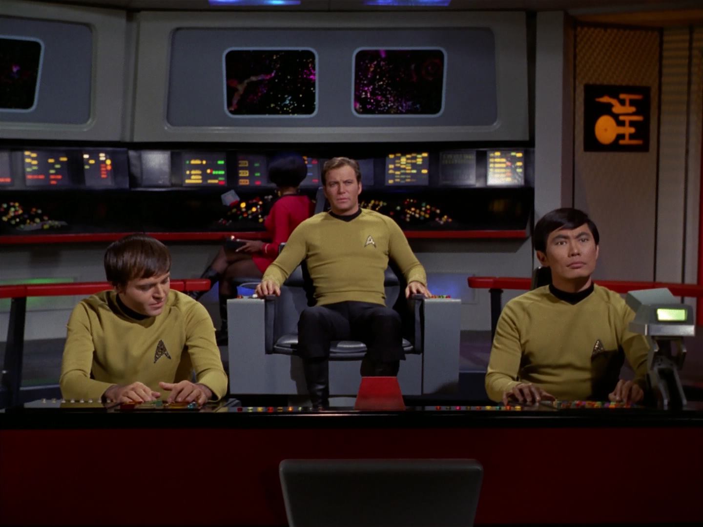 ariane179254_StarTrek_3x18_TheLightsOfZetar_0121.jpg