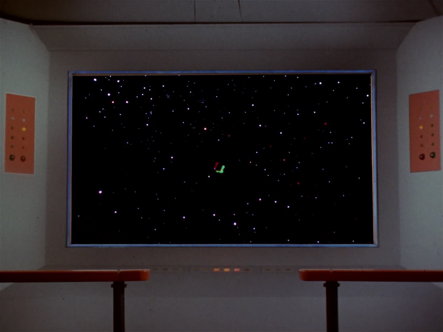 ariane179254_StarTrek_3x18_TheLightsOfZetar_0123.jpg