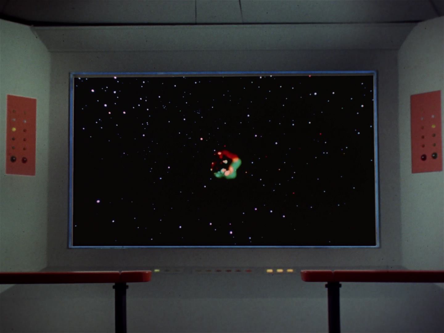 ariane179254_StarTrek_3x18_TheLightsOfZetar_0139.jpg