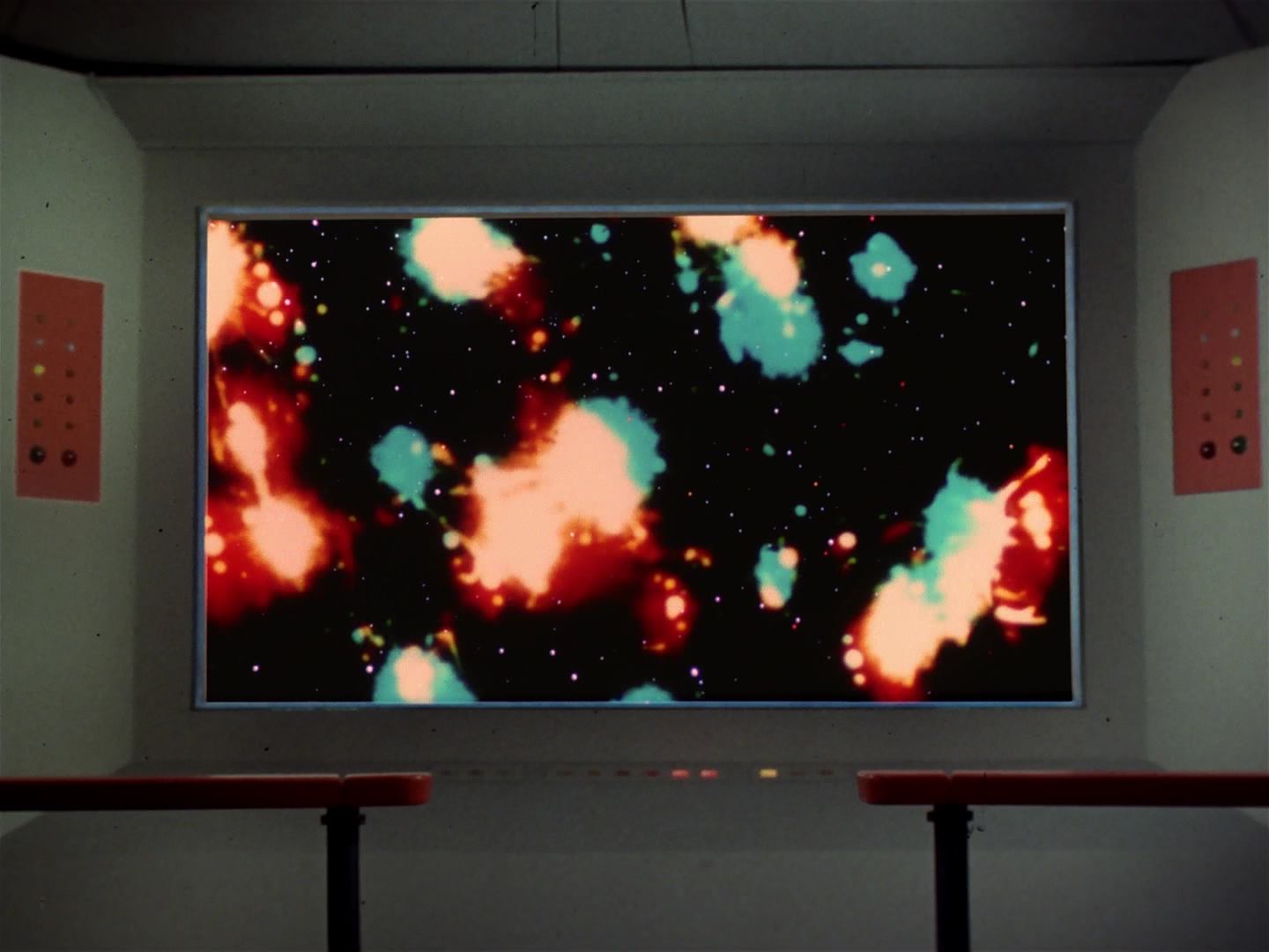 ariane179254_StarTrek_3x18_TheLightsOfZetar_0323.jpg