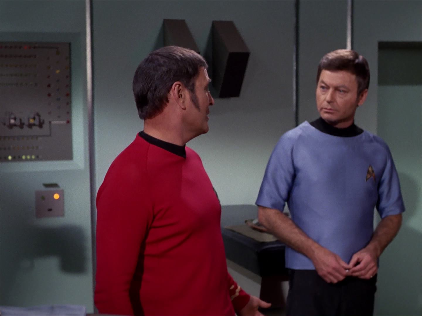 ariane179254_StarTrek_3x18_TheLightsOfZetar_0635.jpg