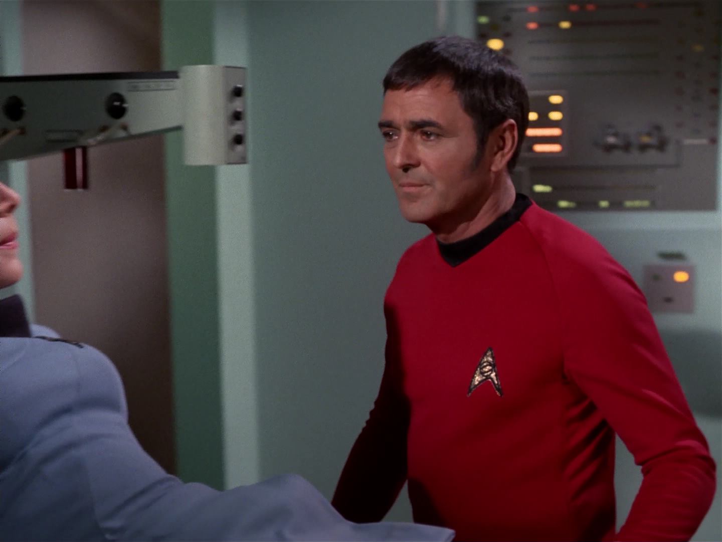 ariane179254_StarTrek_3x18_TheLightsOfZetar_0652.jpg