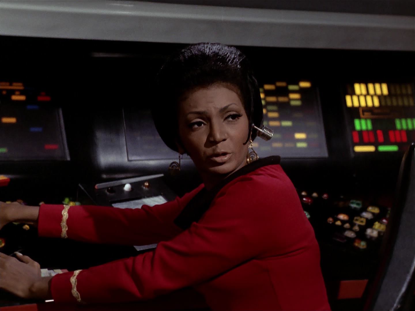 ariane179254_StarTrek_3x18_TheLightsOfZetar_0726.jpg