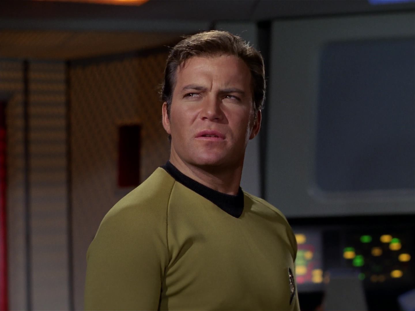 ariane179254_StarTrek_3x18_TheLightsOfZetar_0736.jpg