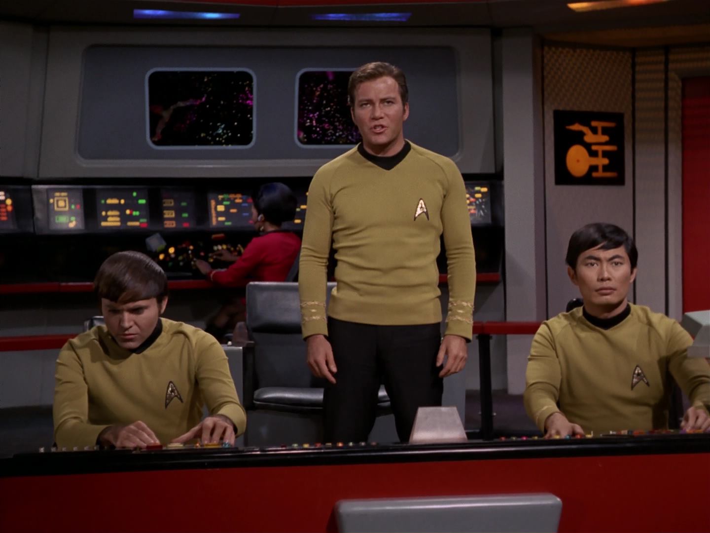 ariane179254_StarTrek_3x18_TheLightsOfZetar_0755.jpg