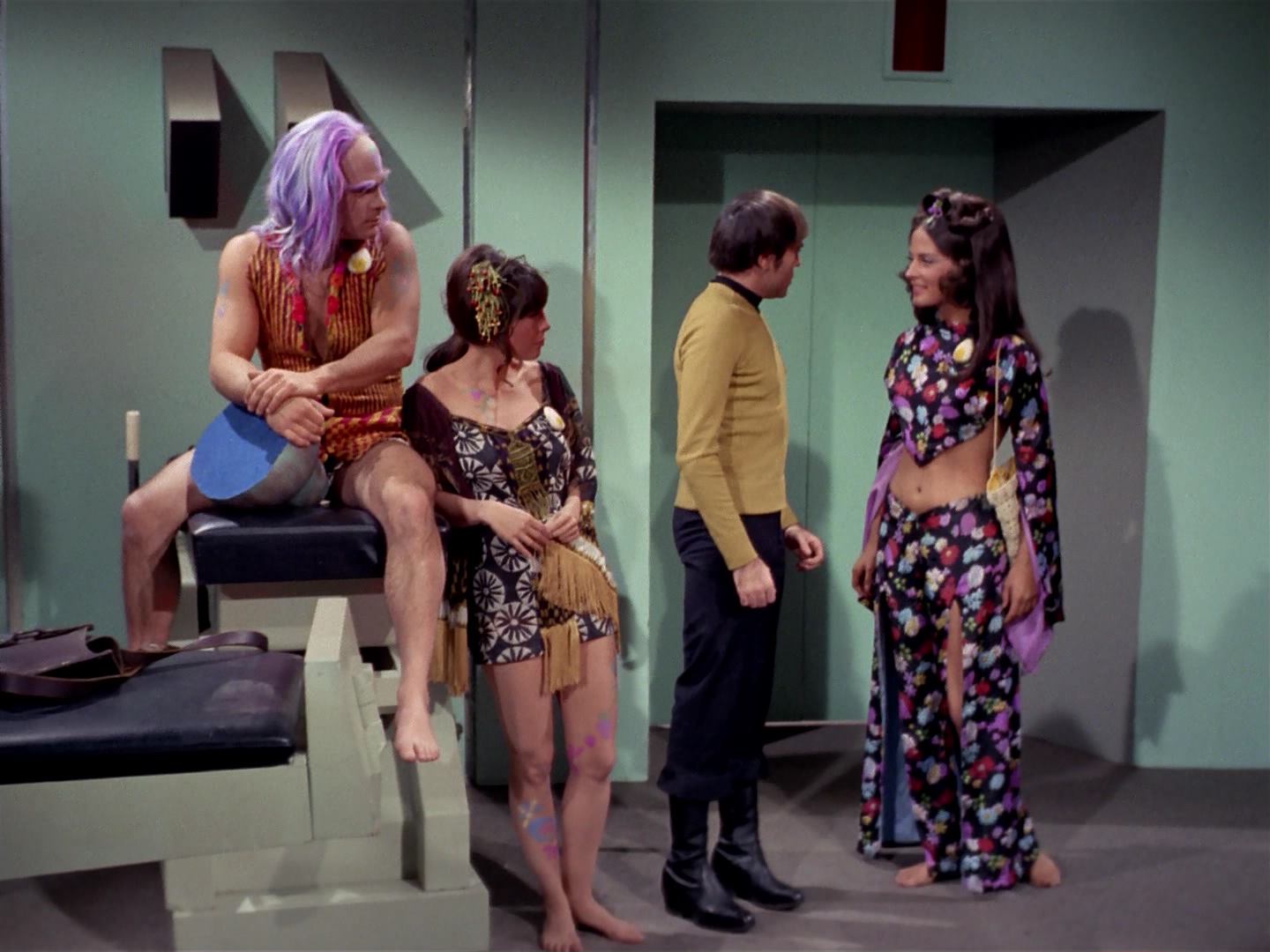 ariane179254_StarTrek_3x20_TheWayToEden_0845.jpg