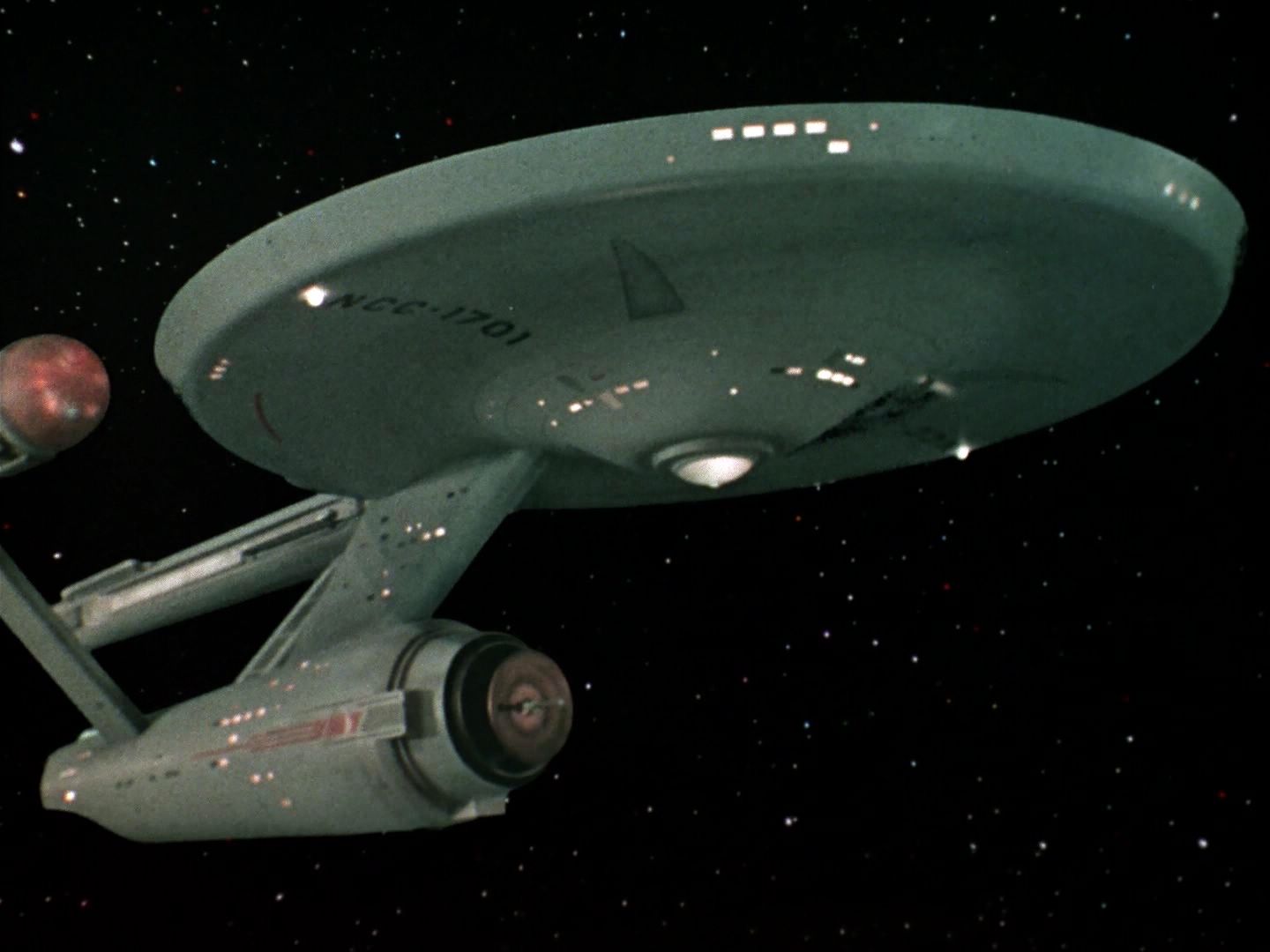 ariane179254_StarTrek_3x21_TheCloudMinders_0011.jpg