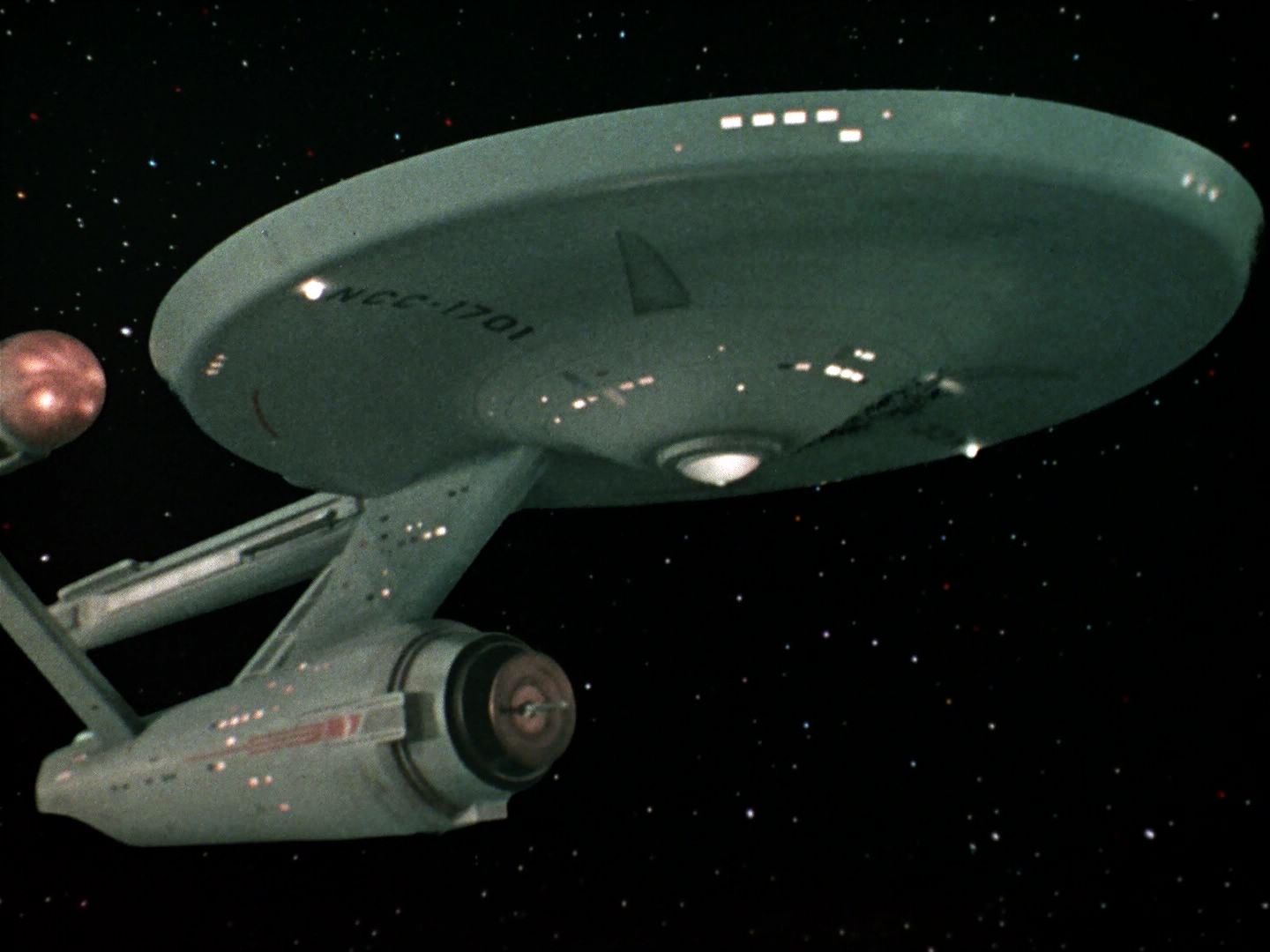 ariane179254_StarTrek_3x21_TheCloudMinders_0012.jpg