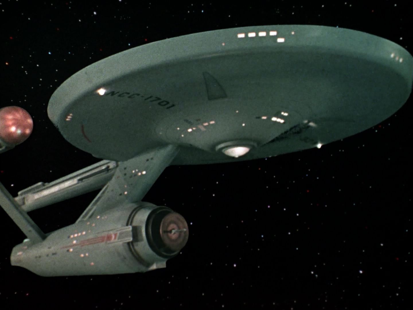 ariane179254_StarTrek_3x21_TheCloudMinders_0013.jpg