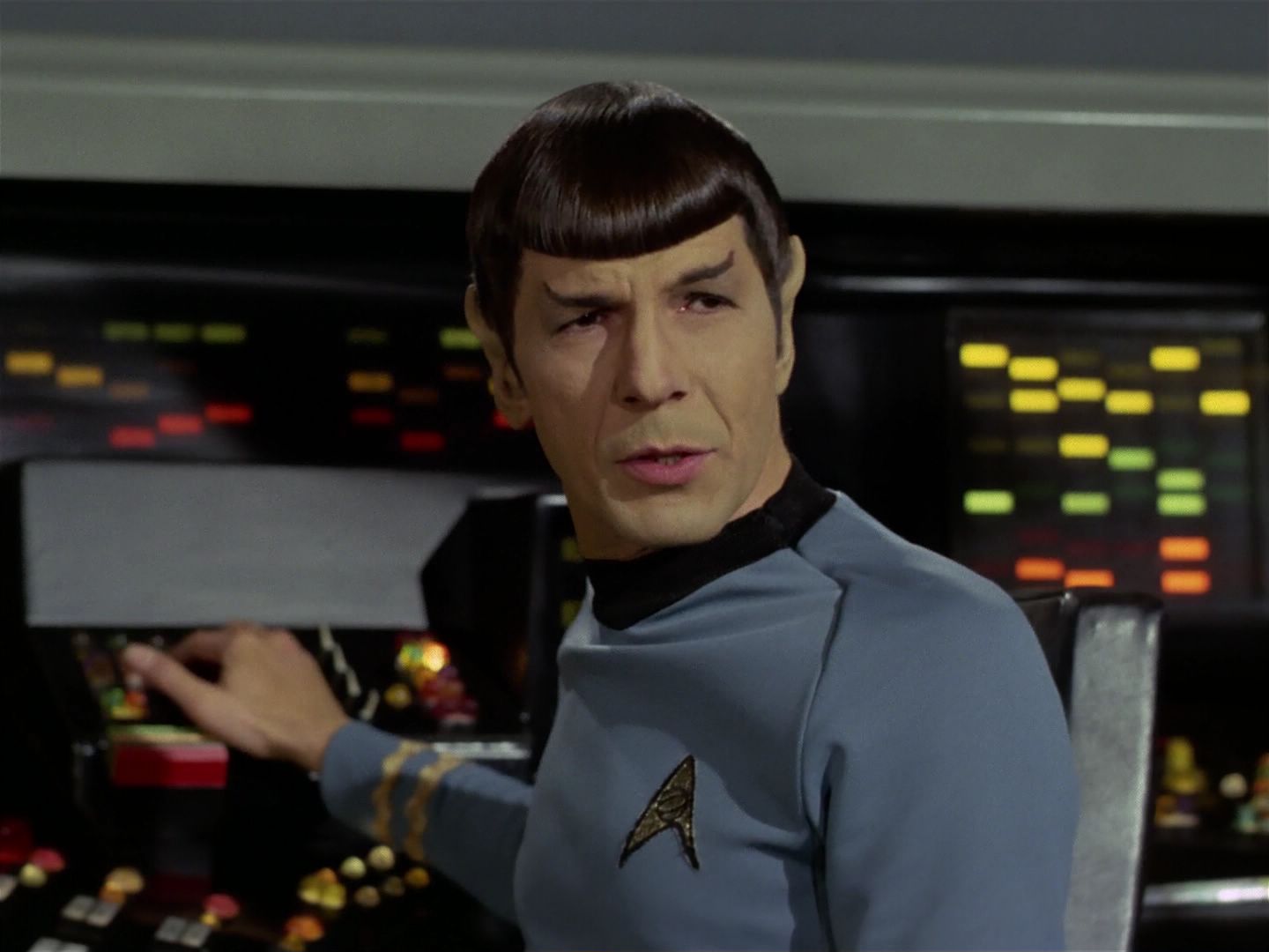 ariane179254_StarTrek_3x21_TheCloudMinders_0054.jpg