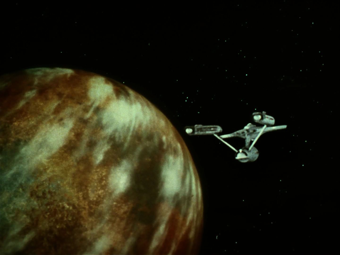 ariane179254_StarTrek_3x21_TheCloudMinders_0106.jpg