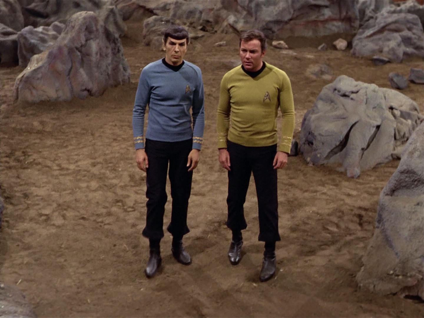 ariane179254_StarTrek_3x21_TheCloudMinders_0188.jpg