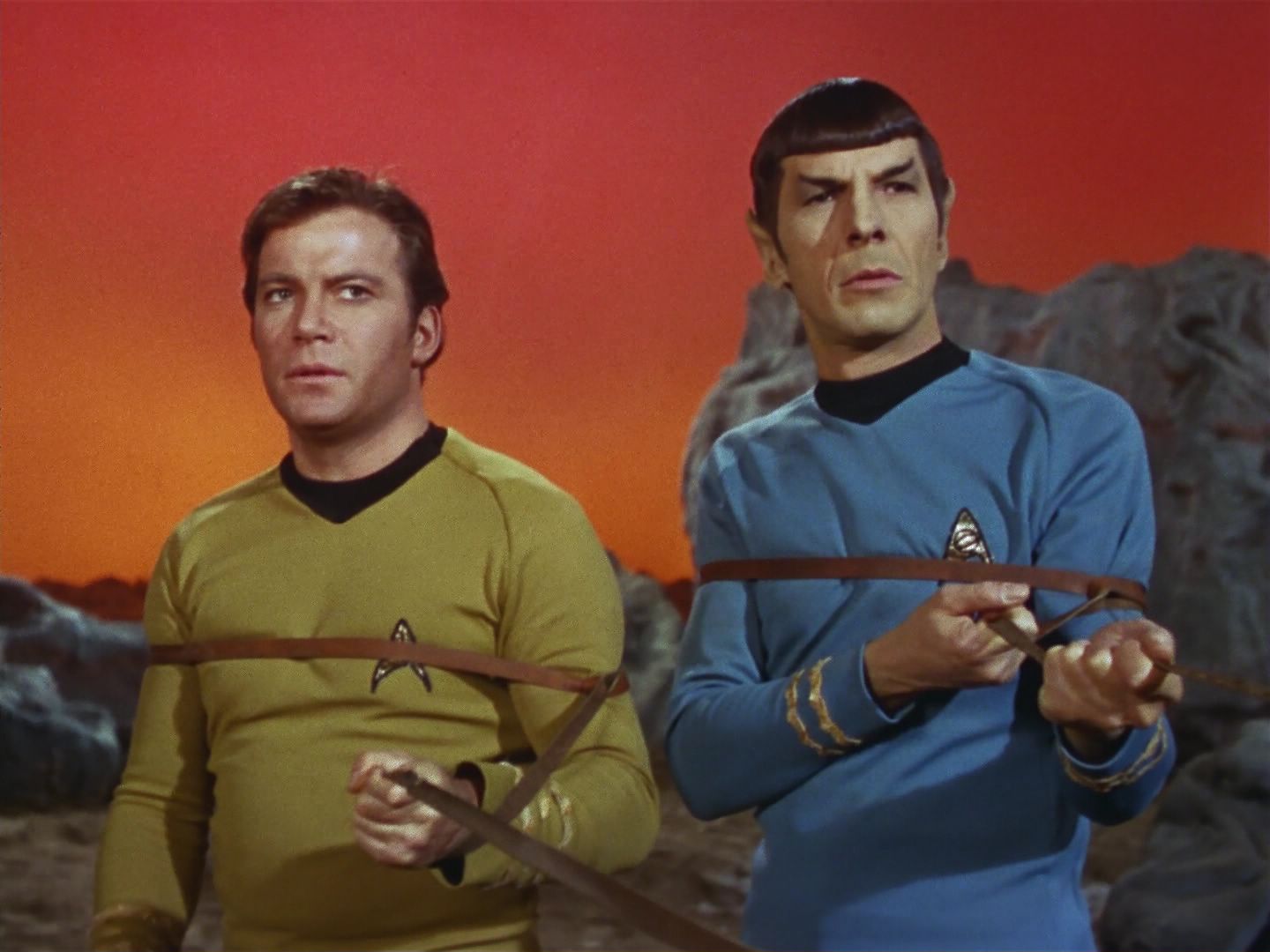 ariane179254_StarTrek_3x21_TheCloudMinders_0292.jpg