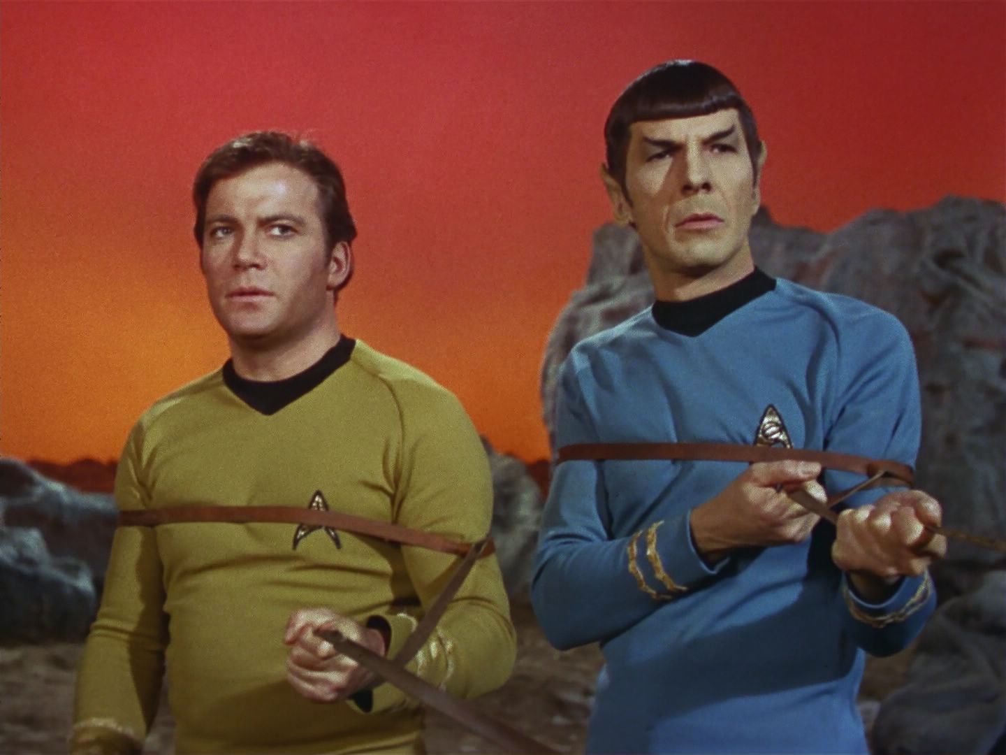 ariane179254_StarTrek_3x21_TheCloudMinders_0293.jpg