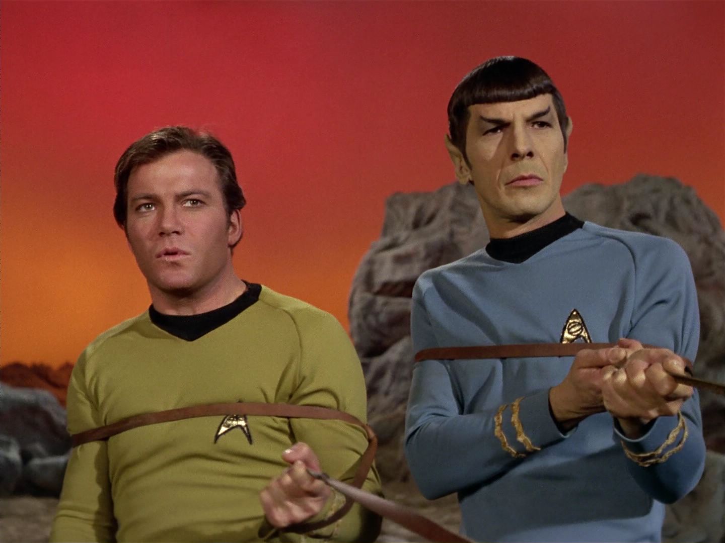 ariane179254_StarTrek_3x21_TheCloudMinders_0299.jpg