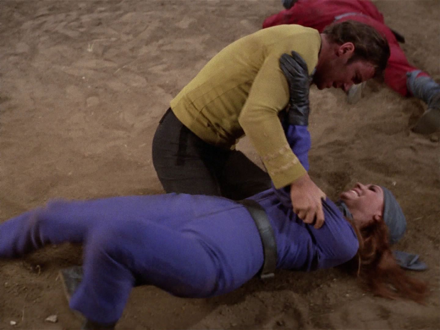 ariane179254_StarTrek_3x21_TheCloudMinders_0349.jpg