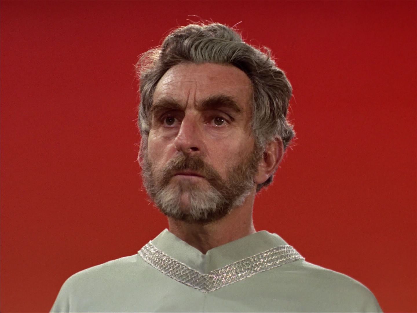 ariane179254_StarTrek_3x21_TheCloudMinders_0418.jpg