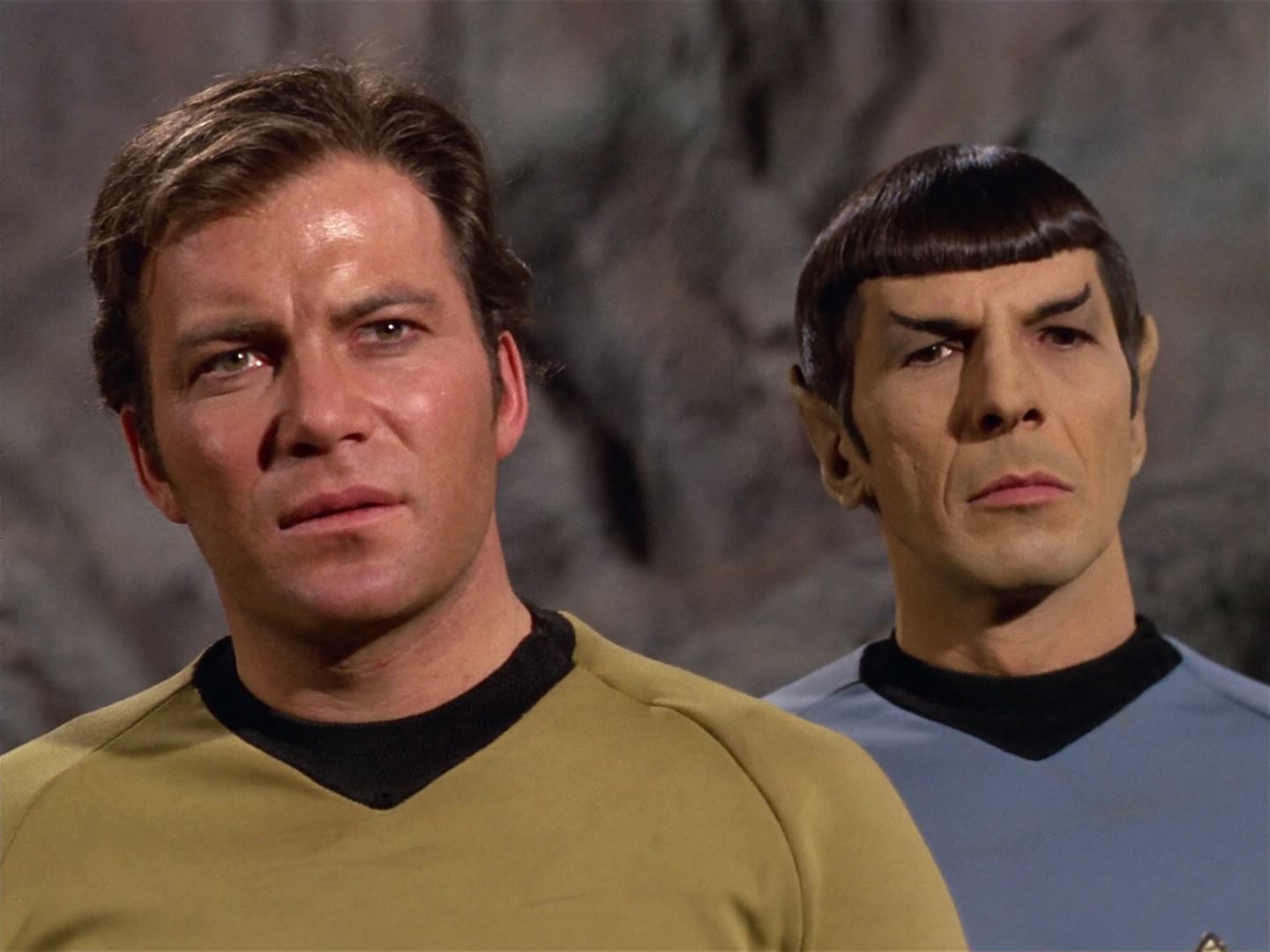 ariane179254_StarTrek_3x21_TheCloudMinders_0450.jpg