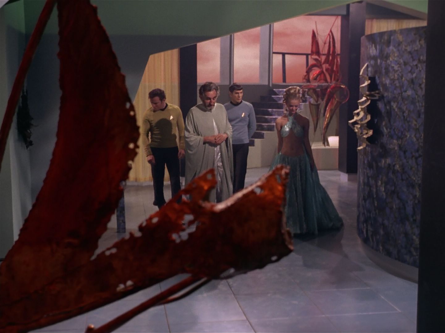 ariane179254_StarTrek_3x21_TheCloudMinders_0561.jpg