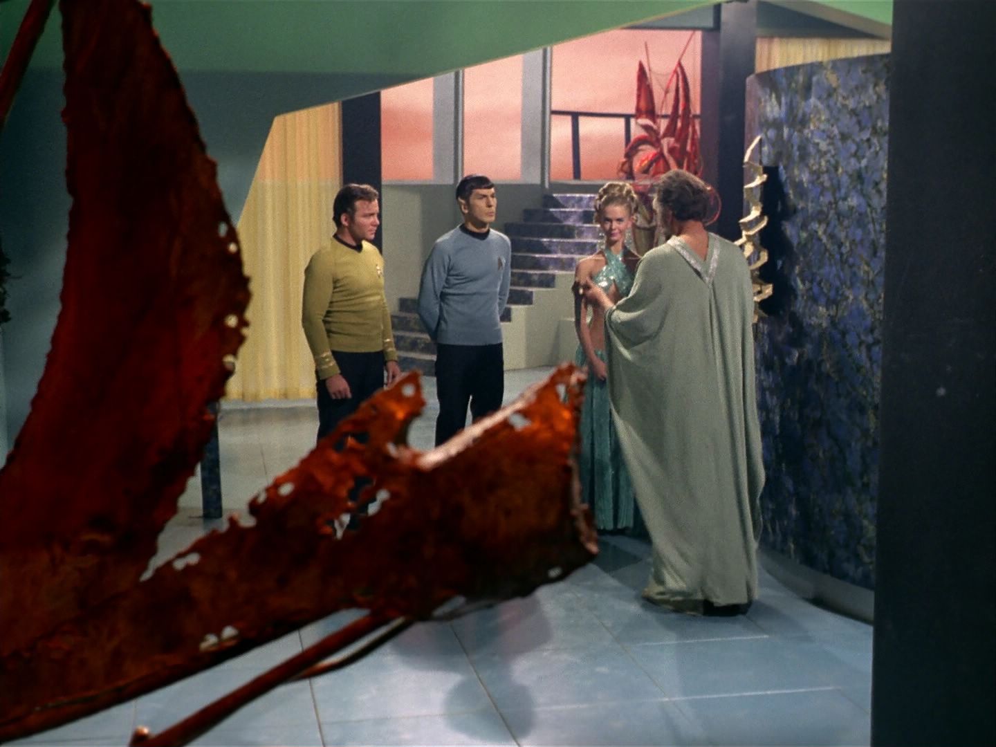 ariane179254_StarTrek_3x21_TheCloudMinders_0642.jpg
