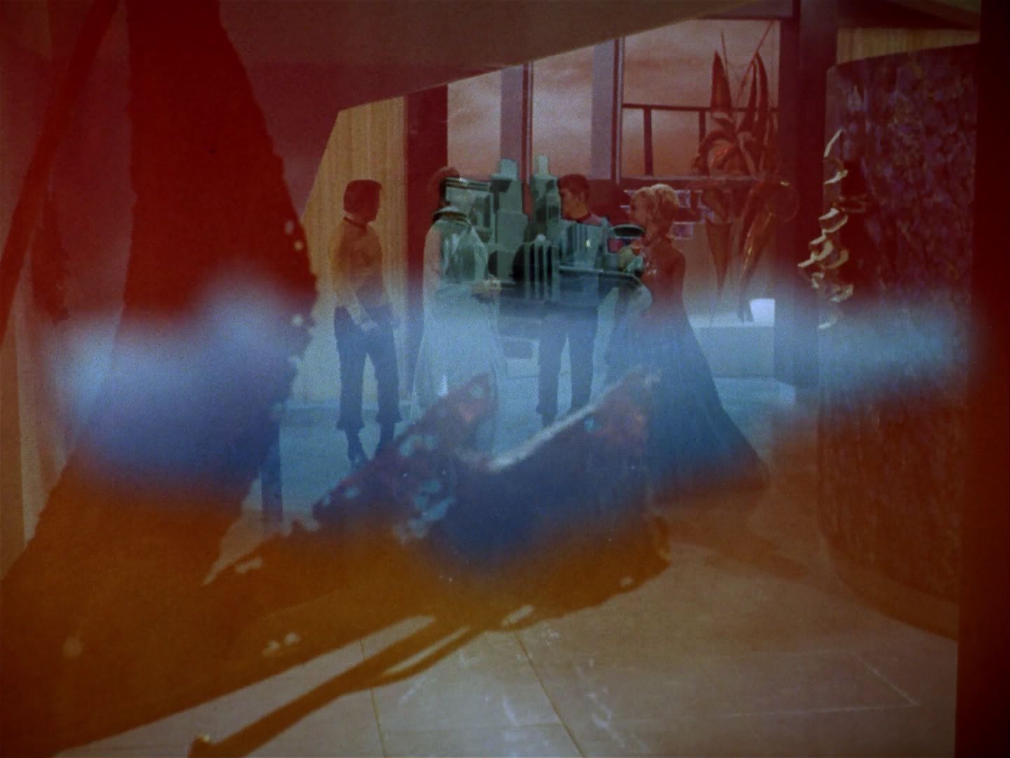 ariane179254_StarTrek_3x21_TheCloudMinders_0832.jpg