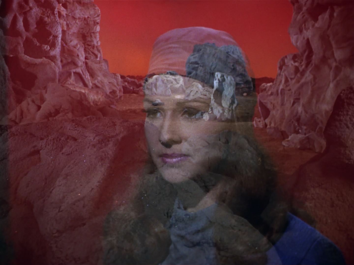 ariane179254_StarTrek_3x21_TheCloudMinders_0856.jpg