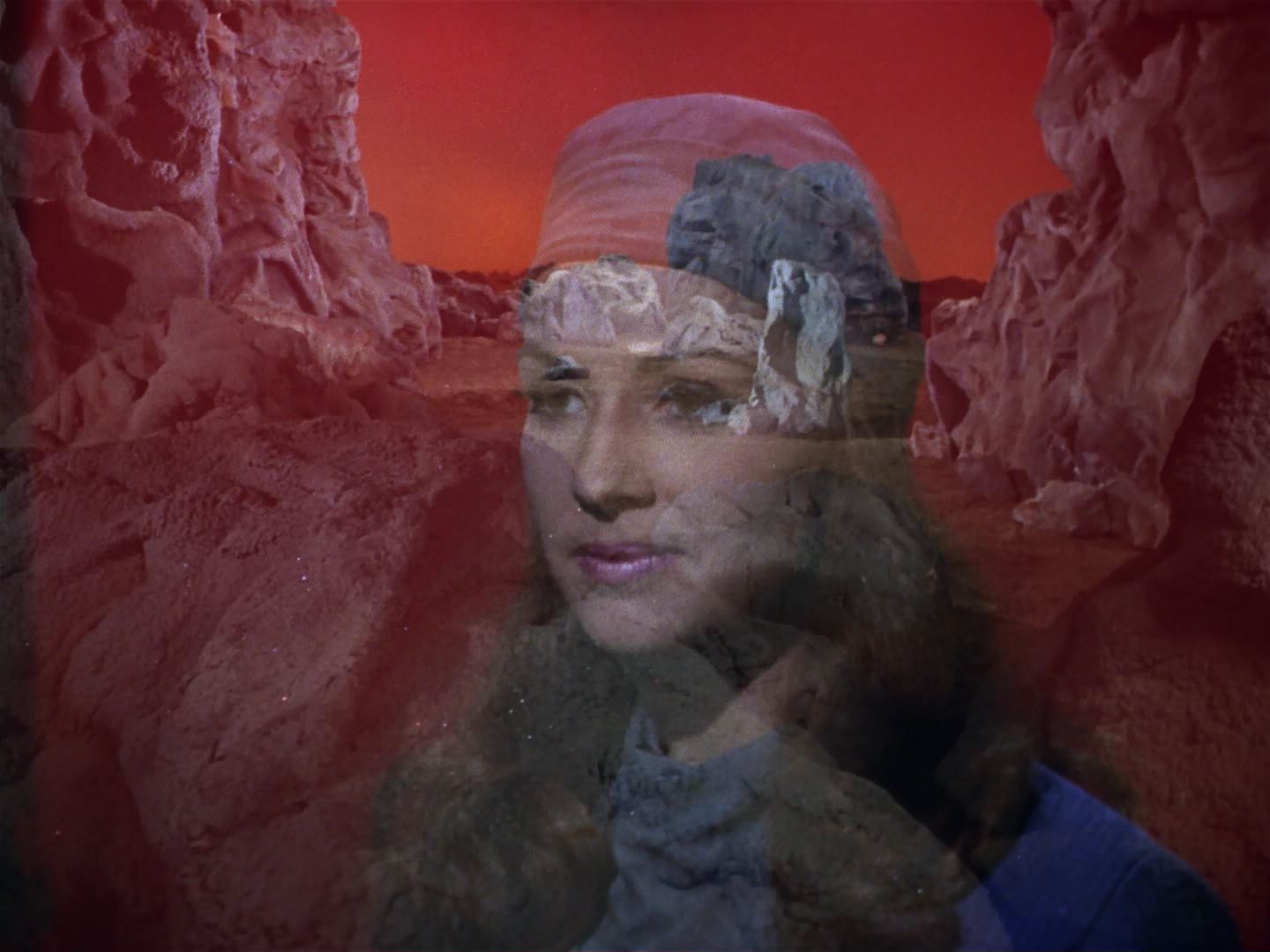 ariane179254_StarTrek_3x21_TheCloudMinders_0857.jpg
