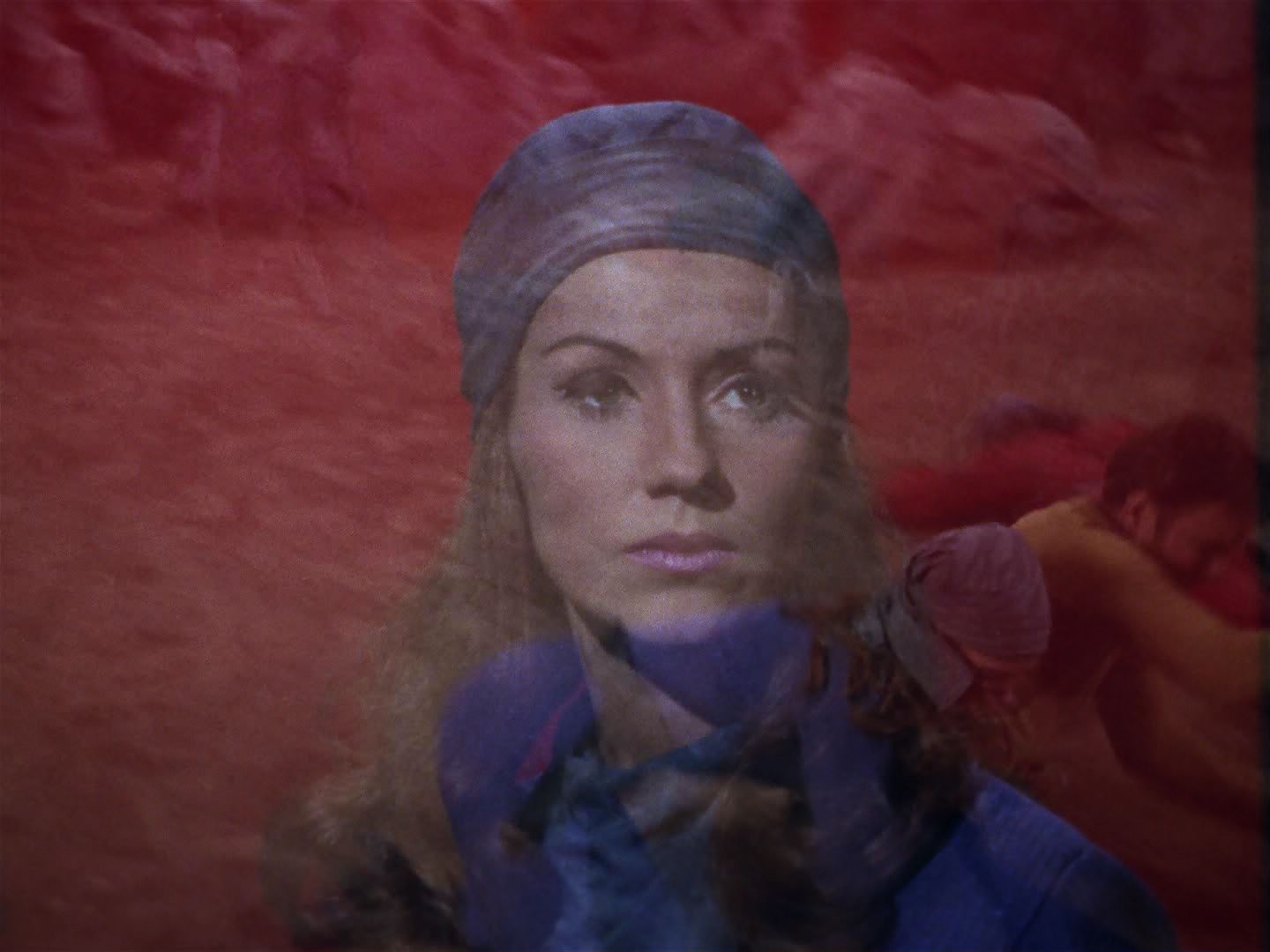 ariane179254_StarTrek_3x21_TheCloudMinders_0865.jpg