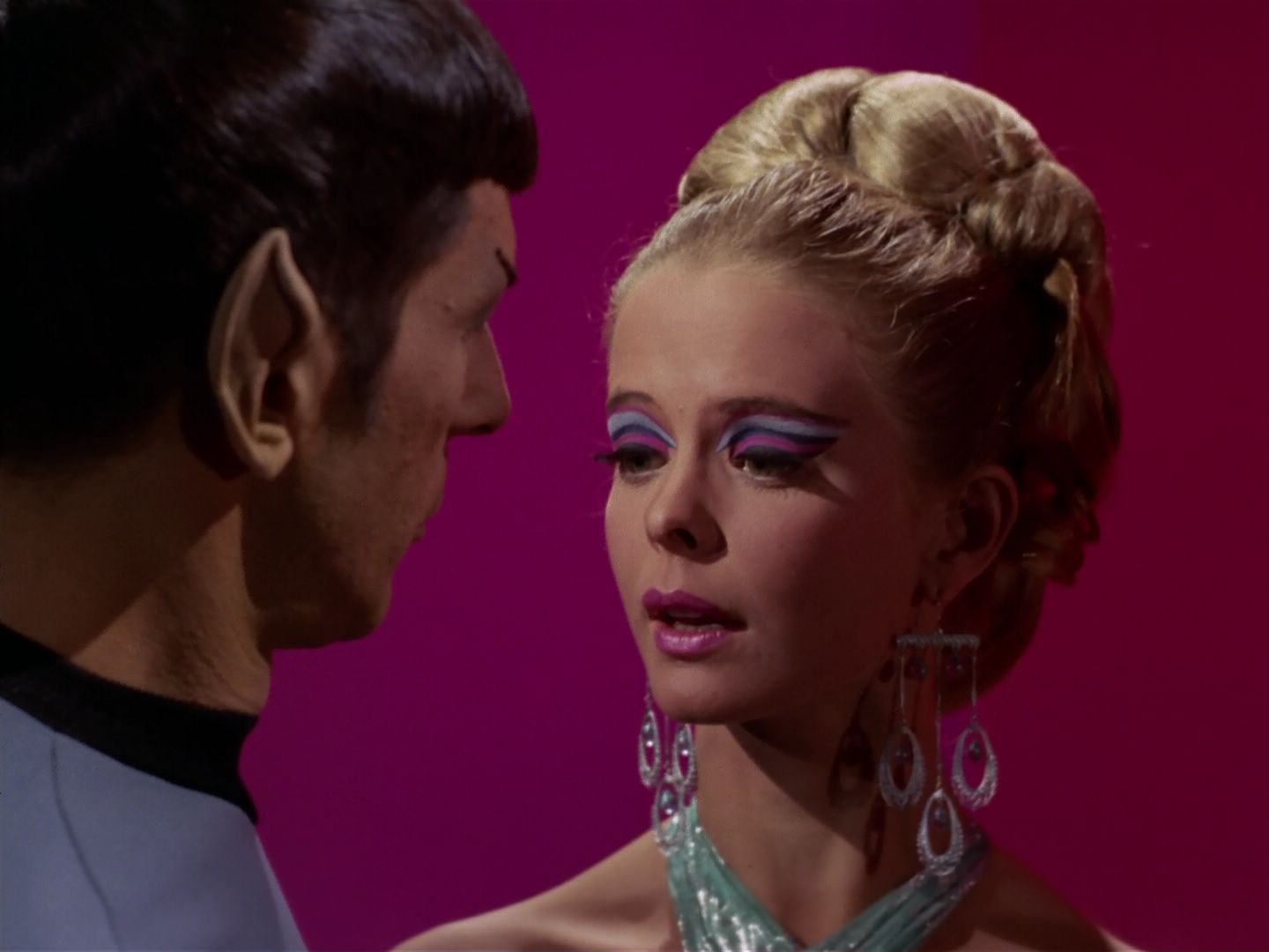 ariane179254_StarTrek_3x21_TheCloudMinders_0965.jpg