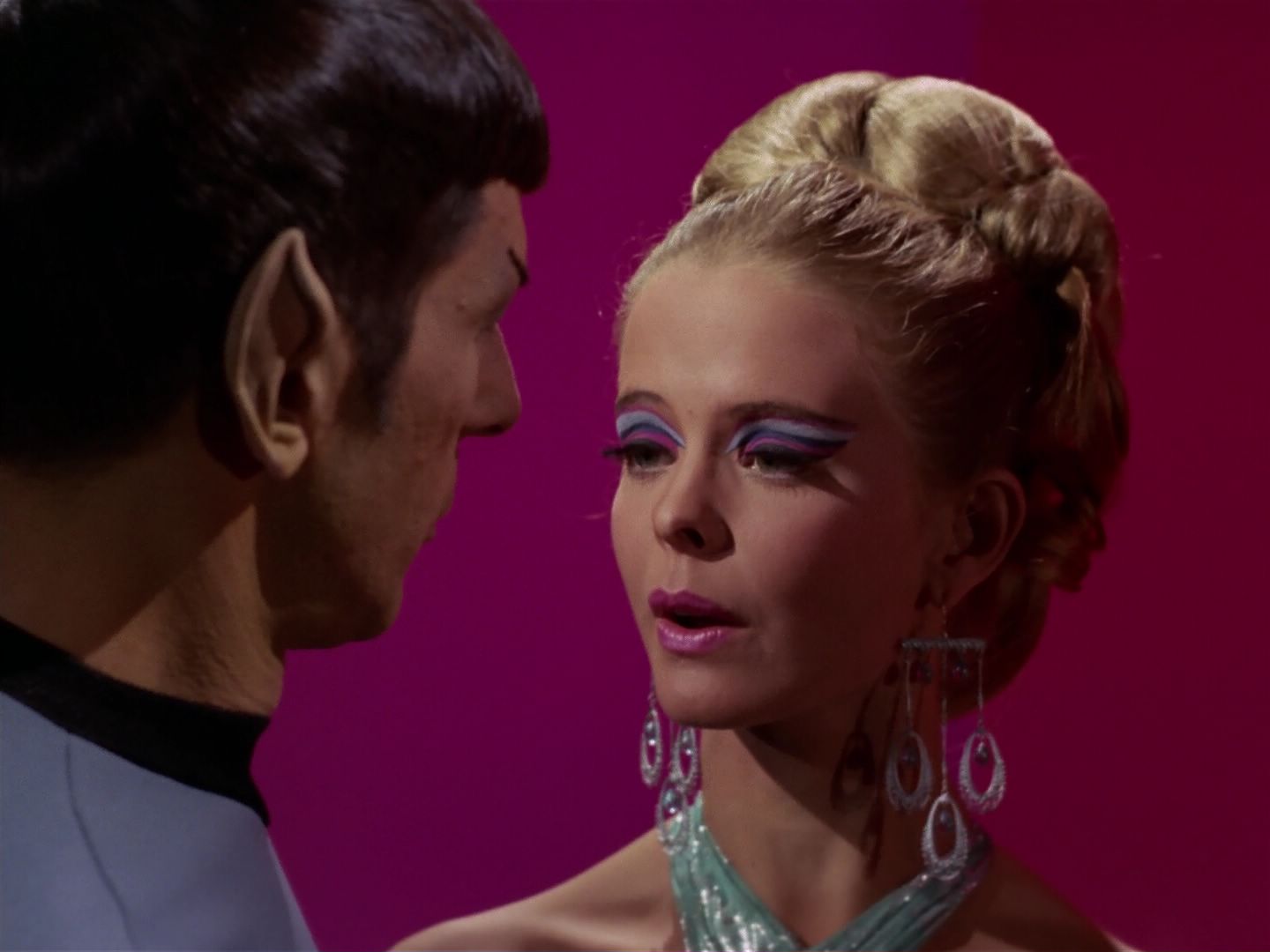 ariane179254_StarTrek_3x21_TheCloudMinders_0967.jpg