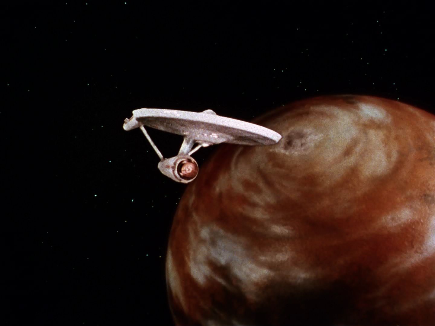ariane179254_StarTrek_3x21_TheCloudMinders_2334.jpg