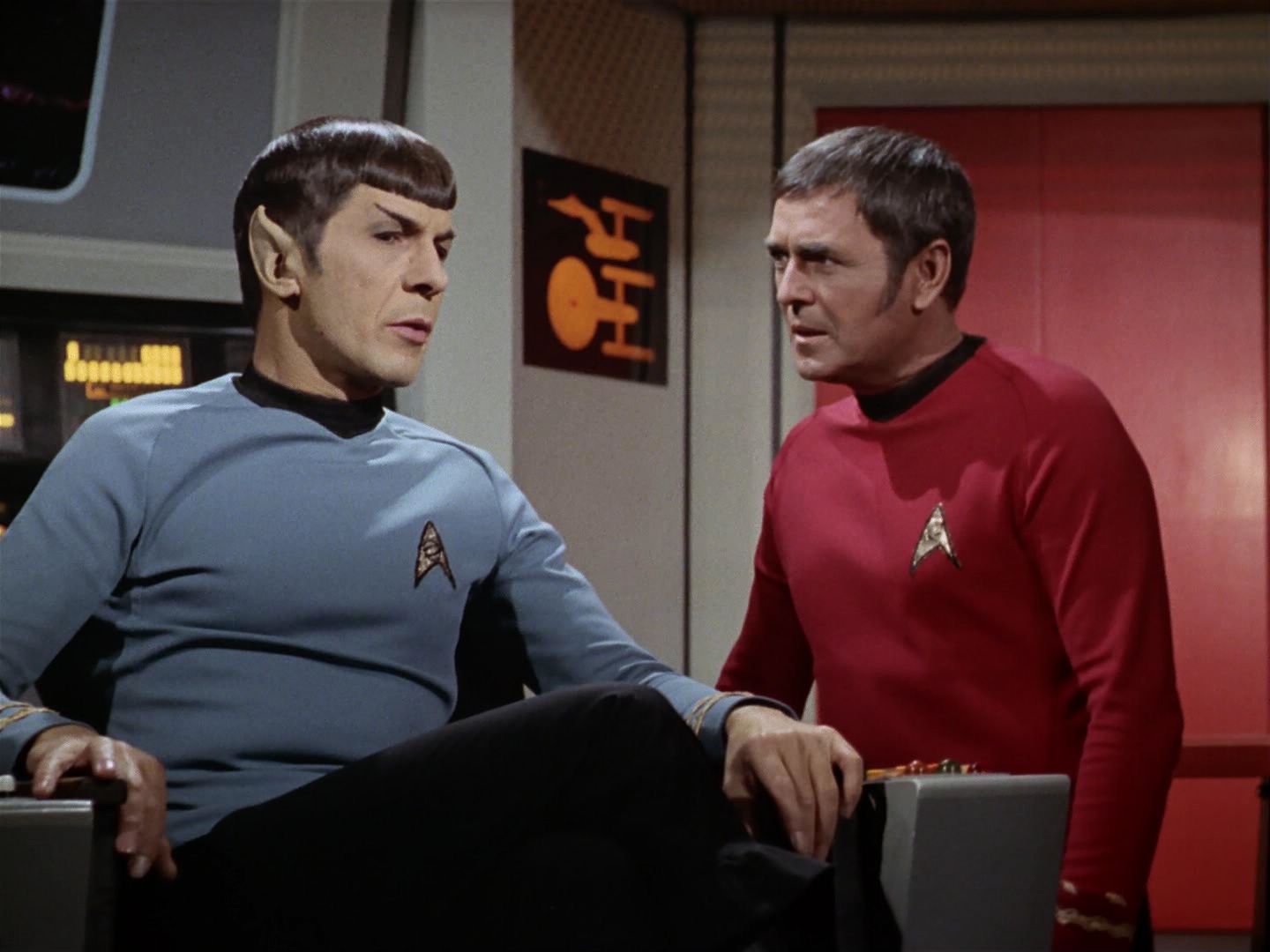 ariane179254_StarTrek_3x21_TheCloudMinders_2601.jpg
