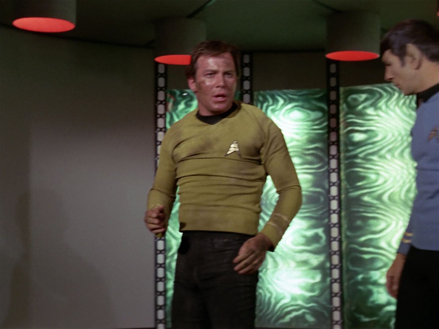 ariane179254_StarTrek_3x21_TheCloudMinders_3133.jpg