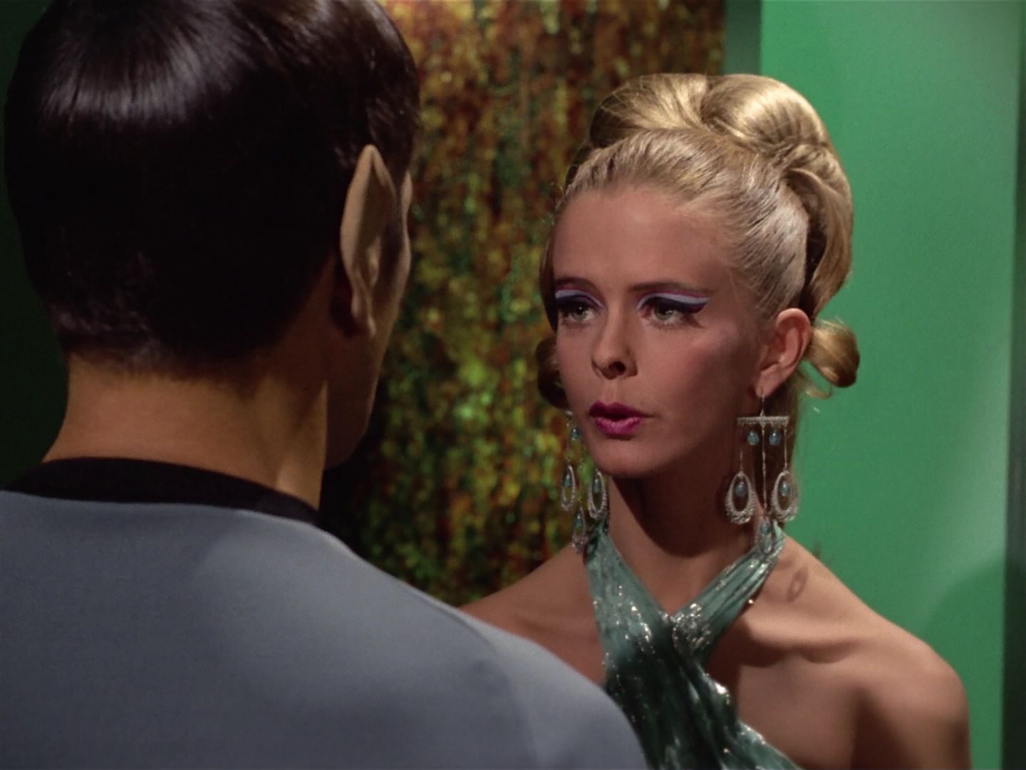 ariane179254_StarTrek_3x21_TheCloudMinders_3259.jpg