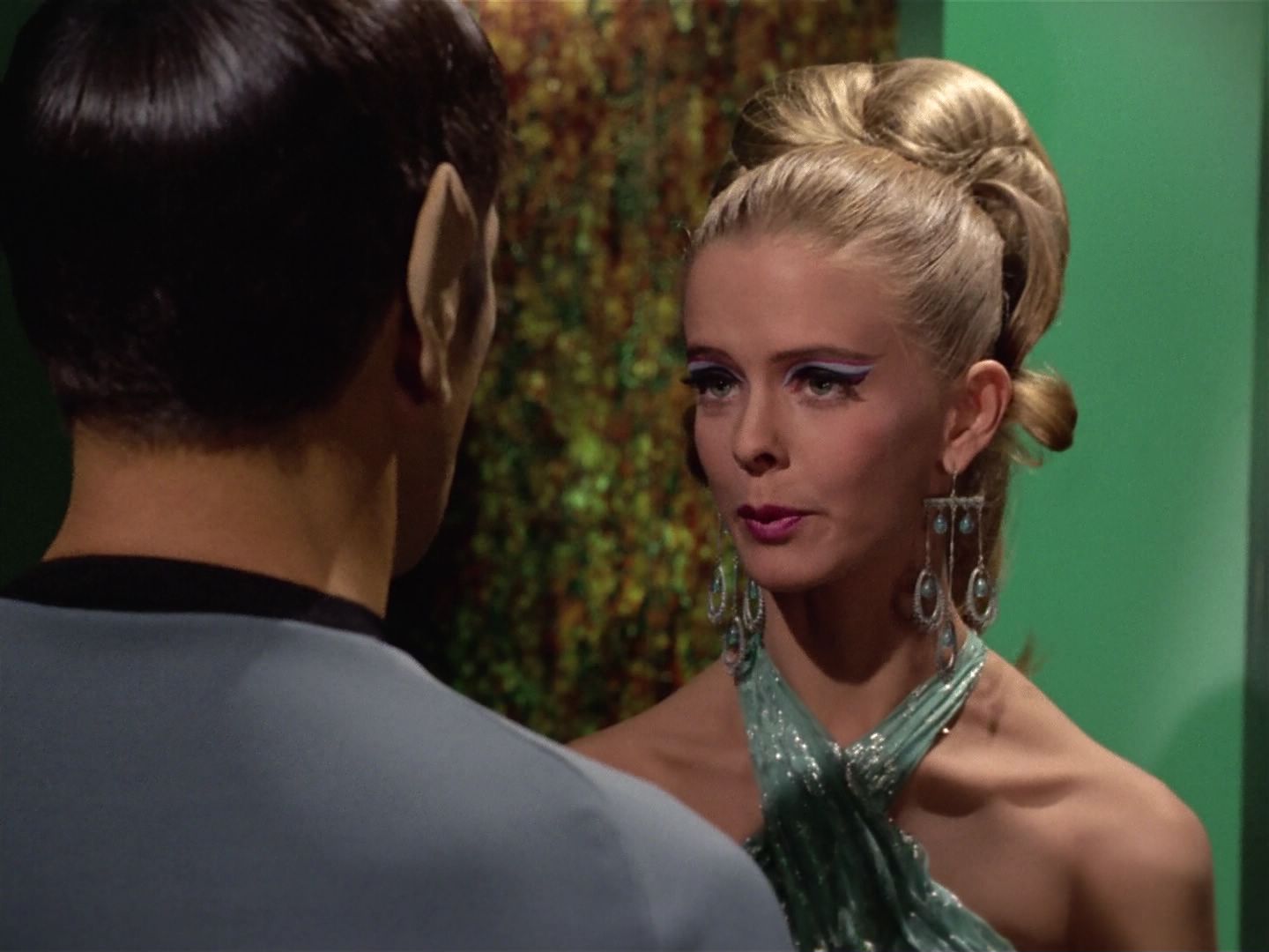 ariane179254_StarTrek_3x21_TheCloudMinders_3265.jpg