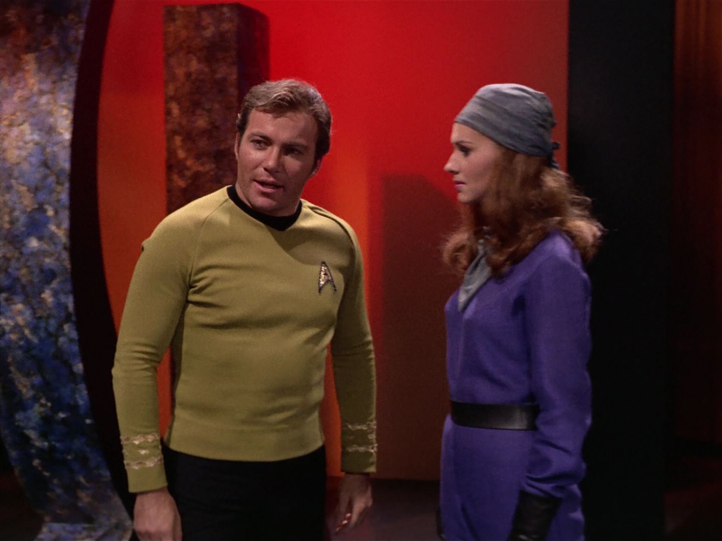 ariane179254_StarTrek_3x21_TheCloudMinders_3346.jpg