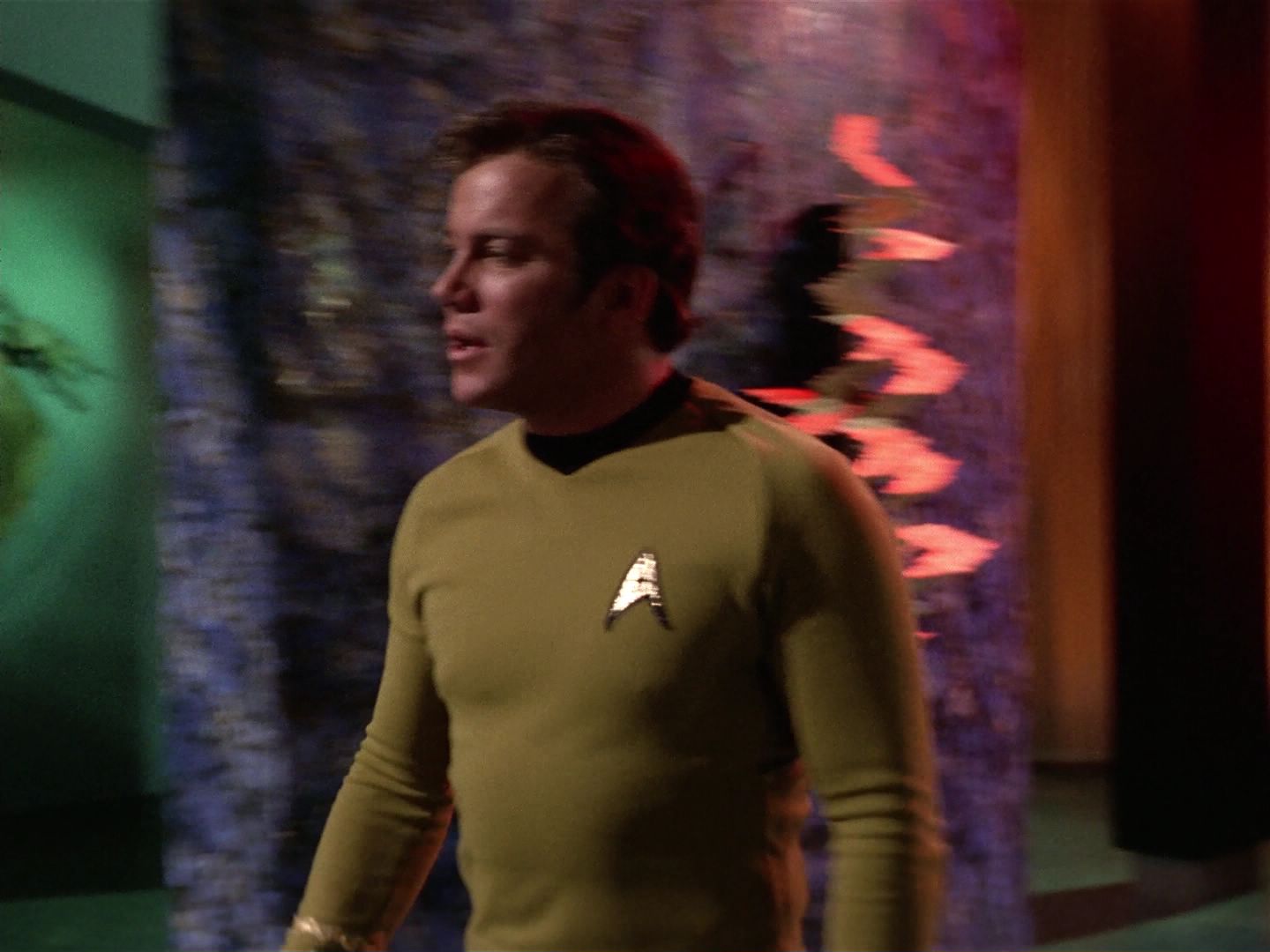 ariane179254_StarTrek_3x21_TheCloudMinders_3349.jpg