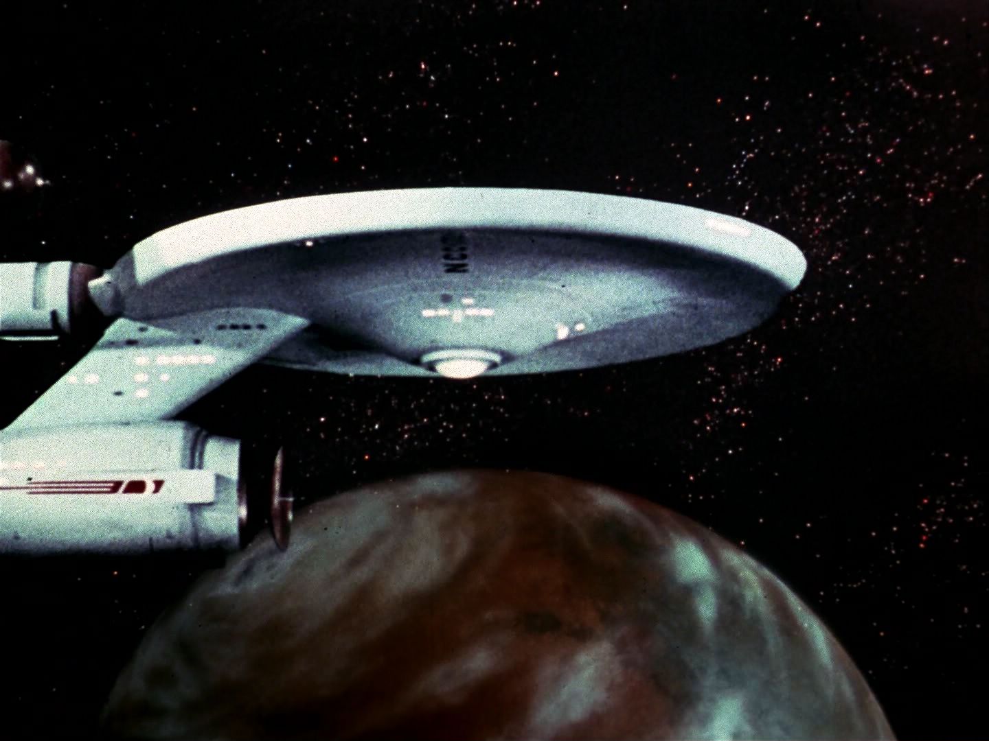 ariane179254_StarTrek_3x21_TheCloudMinders_3394.jpg