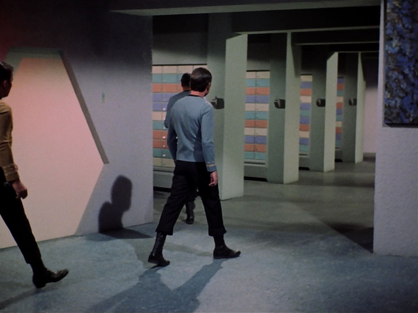ariane179254_StarTrek_3x23_AllOurYesterdays_0057.jpg