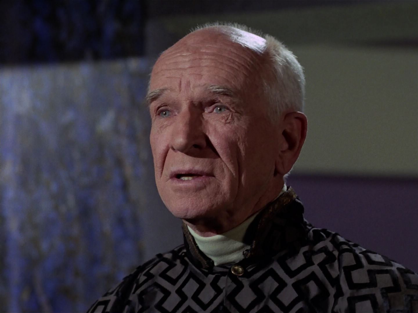 ariane179254_StarTrek_3x23_AllOurYesterdays_0084.jpg