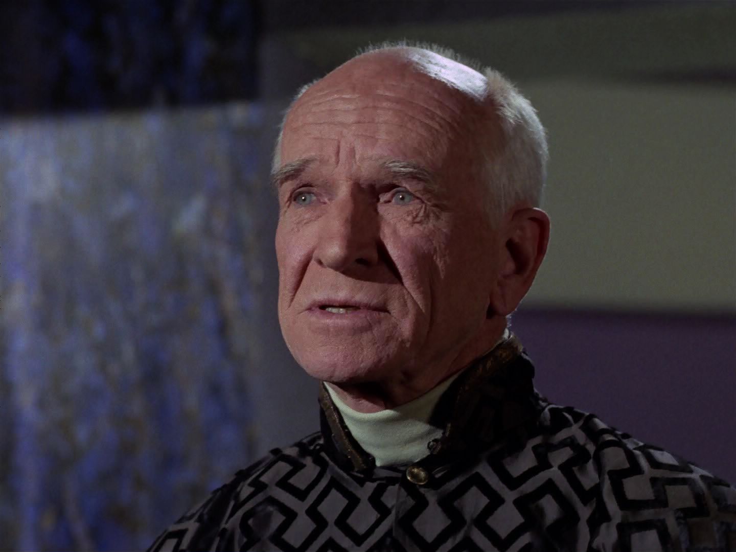 ariane179254_StarTrek_3x23_AllOurYesterdays_0095.jpg