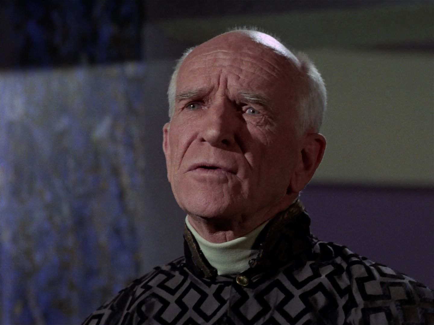 ariane179254_StarTrek_3x23_AllOurYesterdays_0102.jpg