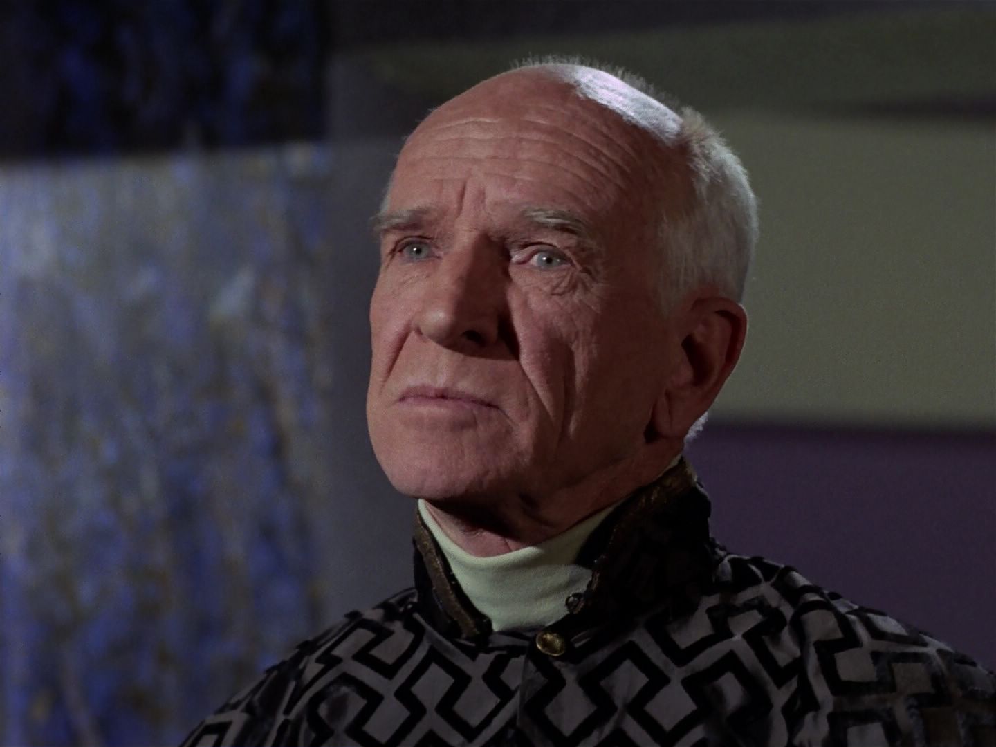 ariane179254_StarTrek_3x23_AllOurYesterdays_0104.jpg